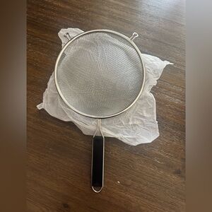 Thunder Group 8" Diameter Stainless Steel Double Medium Mesh Strainer